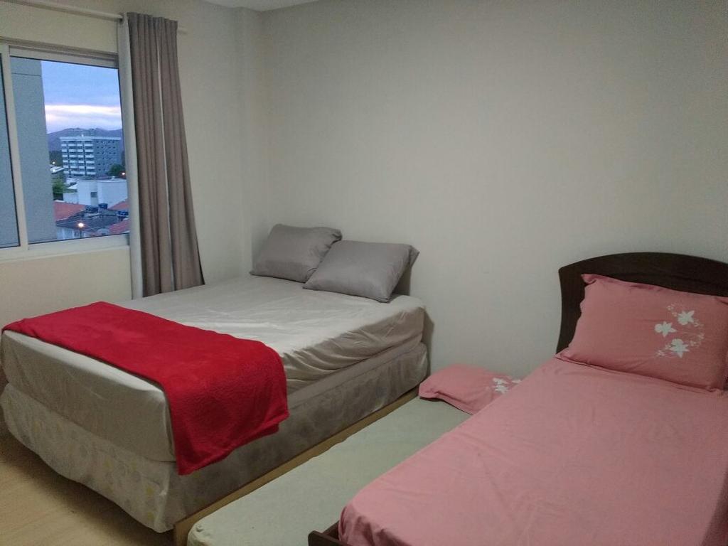 Edificio Piezzo De Mare Appartement Meia Praia Buitenkant foto